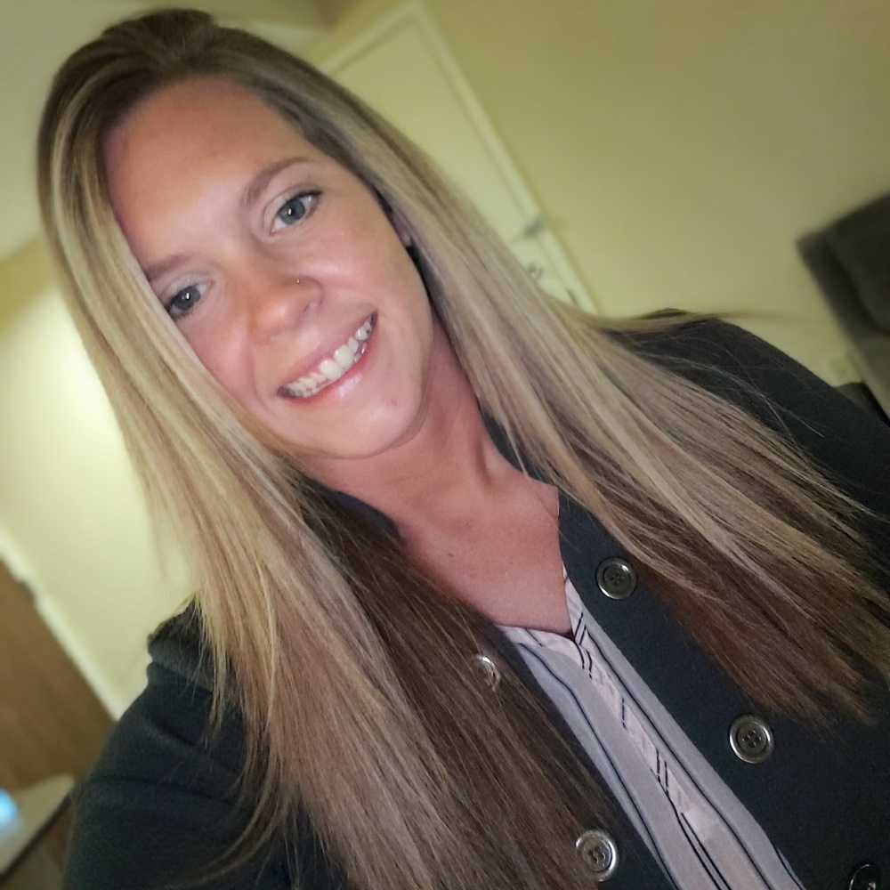 Meet your Posher, Alicia